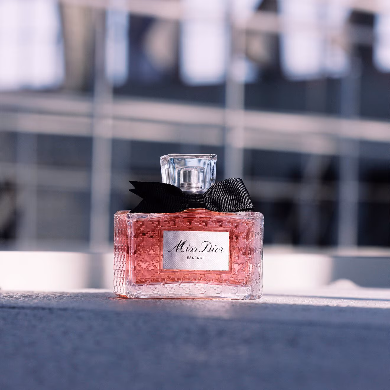 عطر مس ديور ايسنسس
